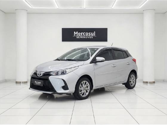 TOYOTA YARIS 1.5 16V FLEX XS CONNECT MULTIDRIVE TOYOTA YARIS 1.5 16V FLEX XS CONNECT MULTIDRIVE
